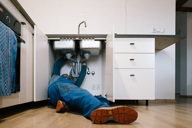 Professional Emergency Plumber technician working in Hurt, VA
